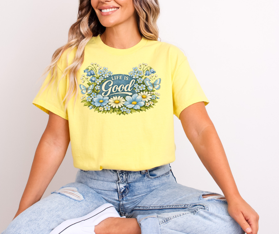 Life Is Good Daisy T-Shirt | Gildan Unisex Soft Style | Floral | Retro | Positive | Graphic Tee